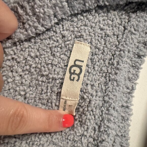 UGG Stars Sweater - Picture 3 of 4